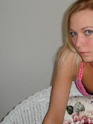 Sinaagain 23 Jahre, aus Schönborn