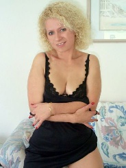 Blondiiii1974 41 Jahre, aus Viersen