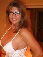 Ellyany 32 Jahre, aus Herrenberg
