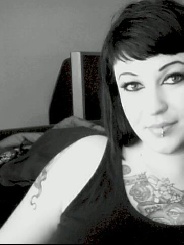 Gothica_Gogo 28 Jahre, aus Egschi