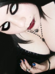 Gothika-Black 28 Jahre, aus Neuss