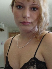 Alberdine01561 43 Jahre, aus Skäßchen