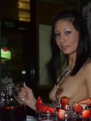 Arina2084 23 Jahre, aus Weitersfeld