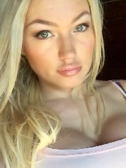 Lana-Giselle 24 Jahre, aus Hamburg