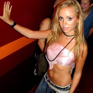 floriska 31 Jahre, aus Körle