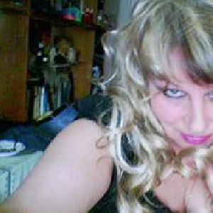 Lady-Barbie 43 Jahre, aus Düsseldorf
