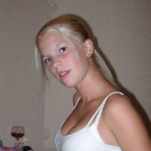 Schaumwein 23 Jahre, aus Köln