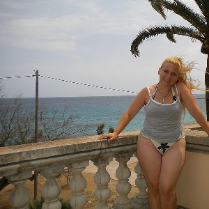 AnnaHelga5046 34 Jahre, aus Schmiedrued