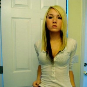 Milena52066 19 Jahre, aus Aachen