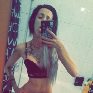 Tattoofreak20 20 Jahre, aus Graz