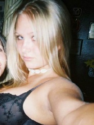 Deluxina 31 Jahre, aus *****