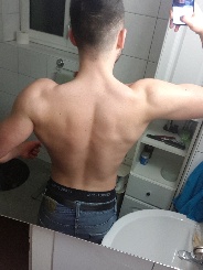 f-i-t-b-o-y 22 Jahre, aus Basel