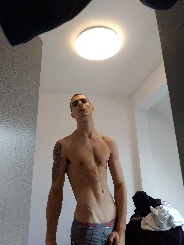 Adrian199869 20 Jahre, aus Pforzheim