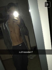 Johnyboi 19 Jahre, aus Zürich