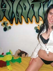 Liberteena 21 Jahre, aus Aachen