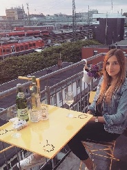 Merlchen 26 Jahre, aus Düsseldorf