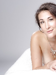Salnika 27 Jahre, aus Schwerin