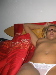 Brillen.Kaetzchen 34 Jahre, aus Wildalpen