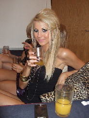 Manolya 27 Jahre, aus Sarleinsbach